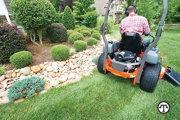 Spring Lawn Equipment: Get Ready for Backyarding in High Style This Year